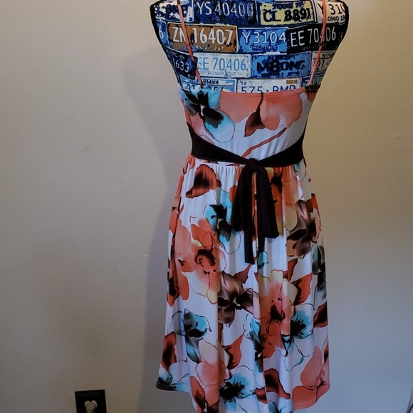 Wrapper dress - Picture 4 of 8